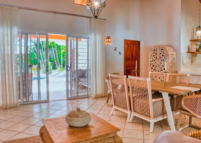 Casa Bonita - 5br With Pool Walk To Beach!