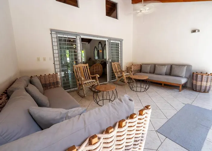 Casa Bonita - 5br With Pool Walk To Beach! Сasa de vacaciones