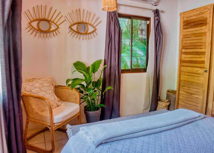 Сasa de vacaciones Casa Bonita - 5br With Pool Walk To Beach!