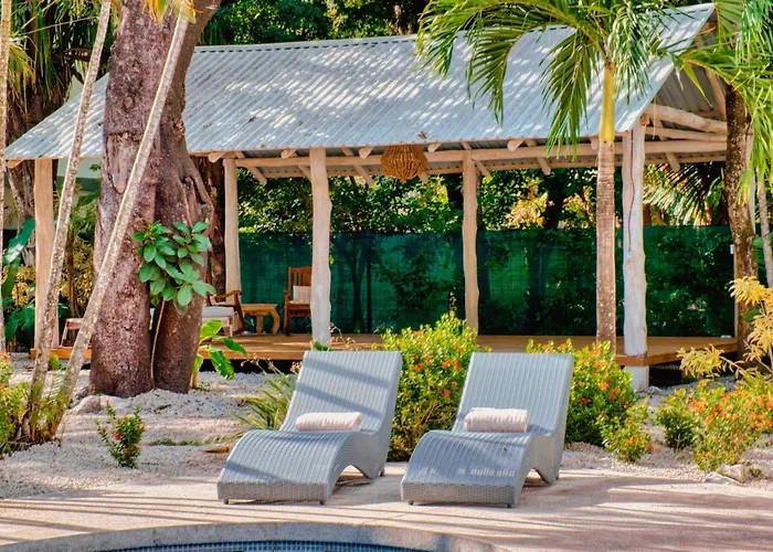 Casa Bonita - 5br With Pool Walk To Beach! Сasa de vacaciones *