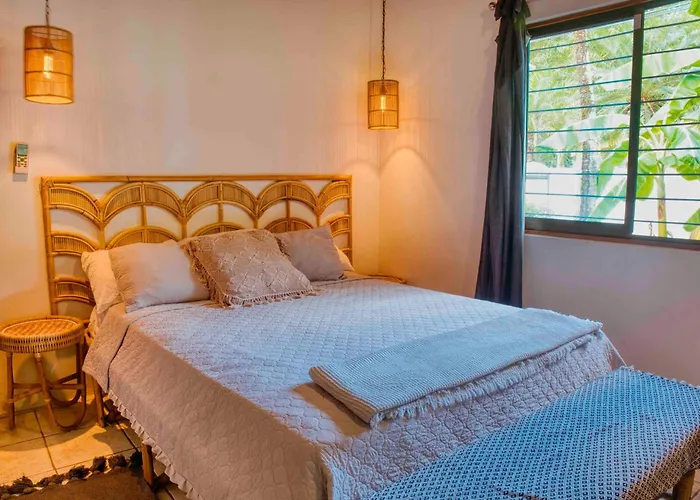 Casa Bonita - 5br With Pool Walk To Beach! *