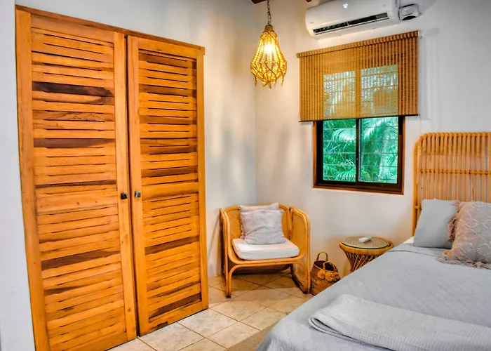 Casa Bonita - 5br With Pool Walk To Beach! Сasa de vacaciones