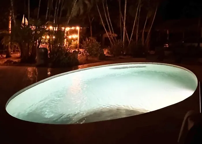 Сasa de vacaciones Casa Bonita - 5br With Pool Walk To Beach!