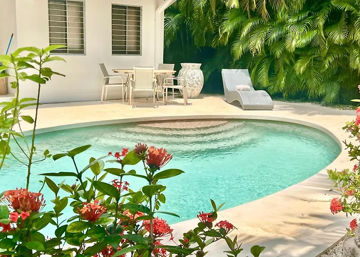 Casa Bonita - 5br With Pool Walk To Beach! Сasa de vacaciones *